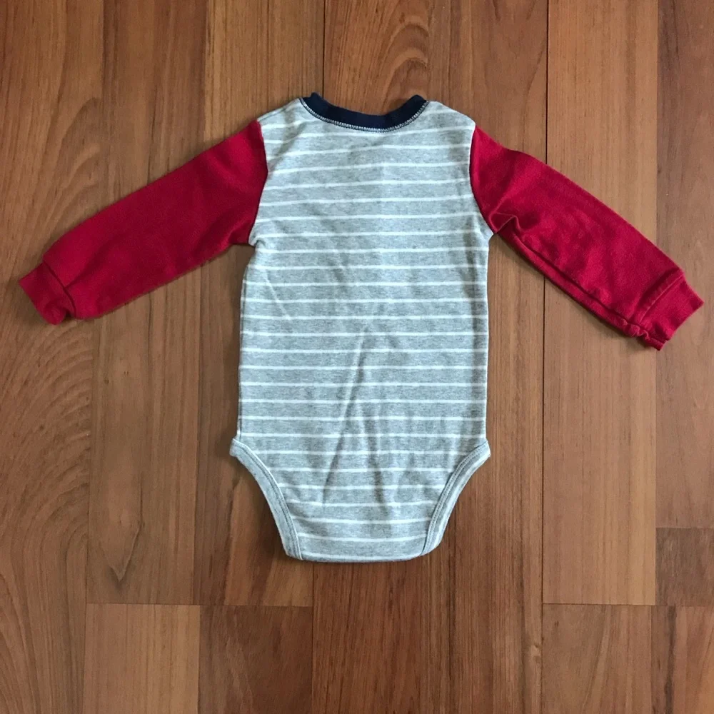 Carter’s Baby Boy Striped Bodysuit and Pant Set Size 12 Months